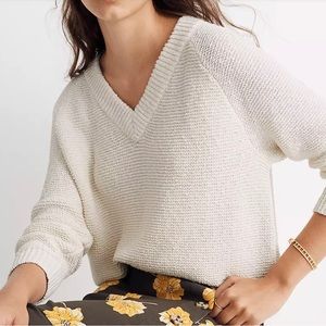 Madewell Arden v-neck crop pullover sweater.